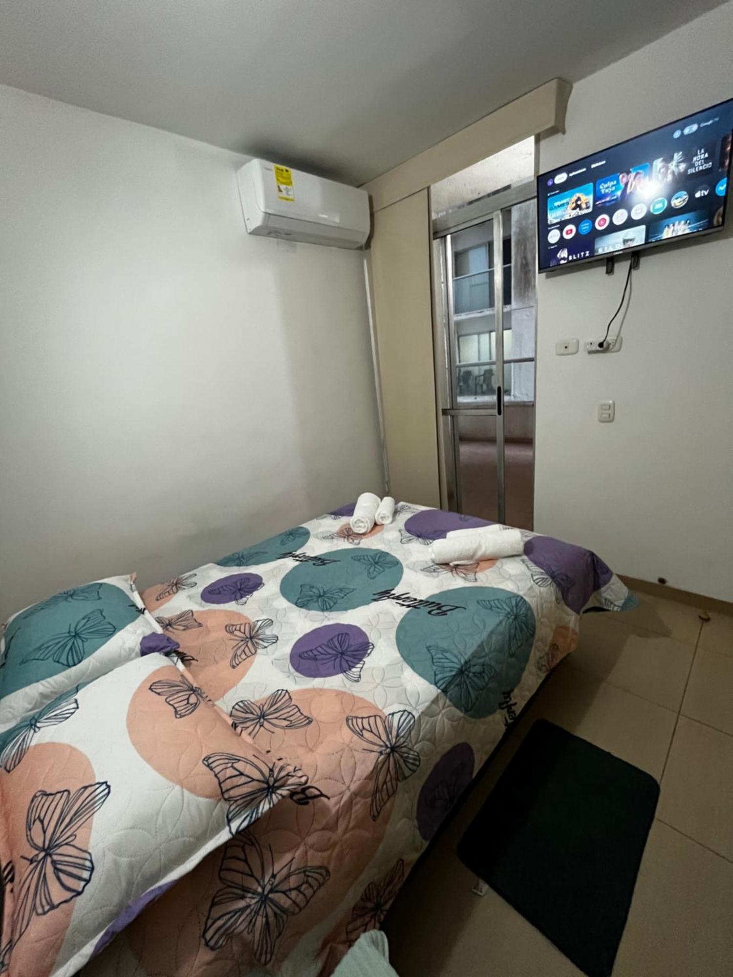 Quarto em Acomodações Particulares Alessandro Estilo Italiano Cartagena